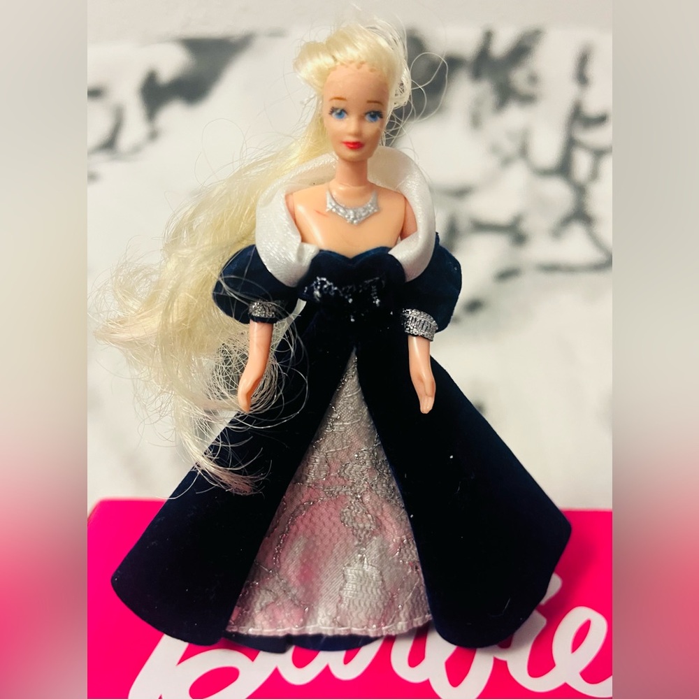 1999 Millennium Princess Barbie 5.5” McDonalds Happy Meal “Millennium” Promo Toy